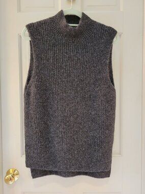 Sezane Gustave Jumper in Charcoal Grey